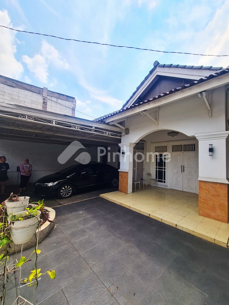 dijual rumah murah  tanah luas  jalan besar  super nego di poltangan   tanjung barat  pasar minggu - 6