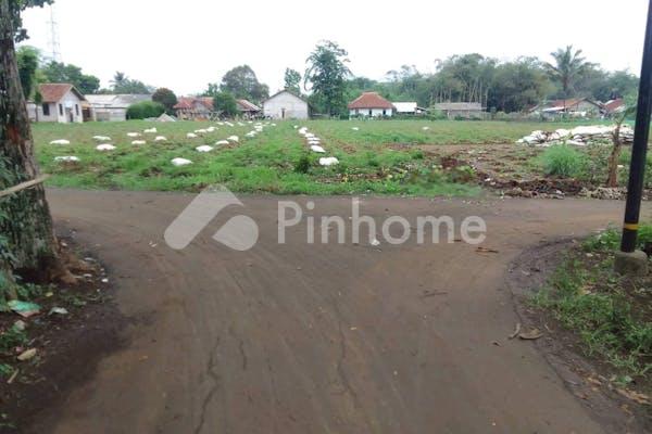 dijual tanah komersial 1000m2 di jl h miing ciseeng - 7