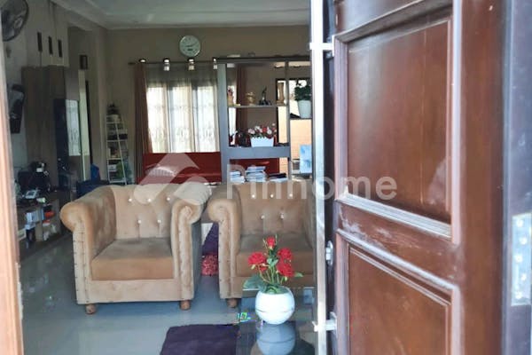 dijual rumah 3kt 188m2 di jln maleber - 8