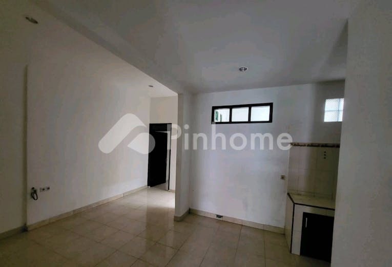 dijual rumah  ch di lestari citra raya tangerang - 4