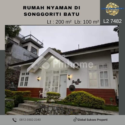 dijual rumah bagus harga istimewa di songgoriti kota batu  di flamboyan - 1