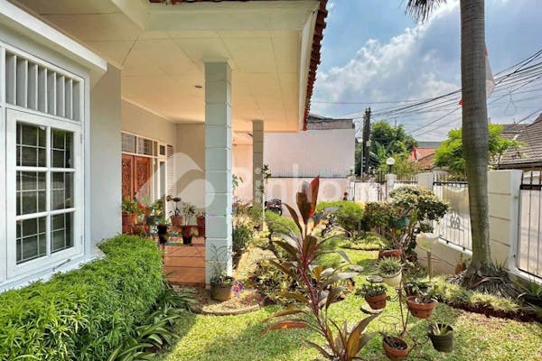 dijual rumah mewah 2 lt strategis dkt mrt di jl  cemara - 14