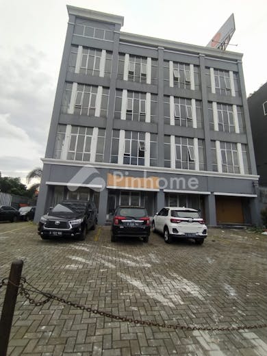 disewakan ruko 4 lantai di jl  matraman raya  palmeriam 13150  matraman  jakarta timur - 4