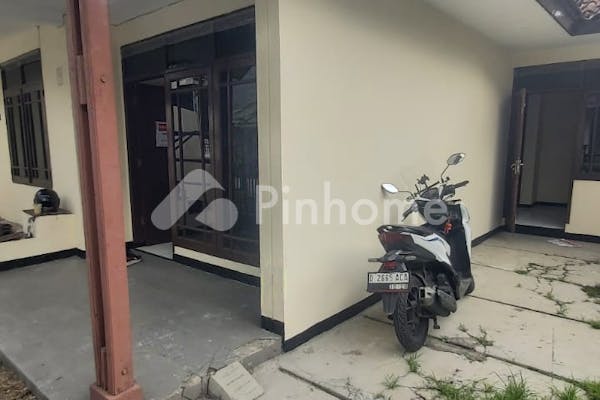 dijual rumah hoek siap huni sudah renovasi di antapani tengah - 14