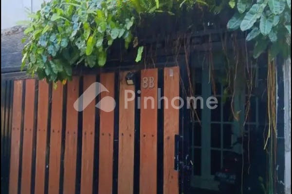 dijual rumah siap pakai 3 lt di tomang - 1