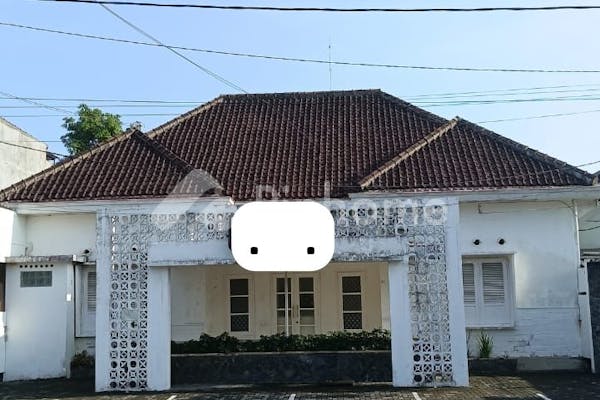 dijual rumah strategis dan bersih daerah kotabaru yogyakarta di jl  hadidarsono - 1