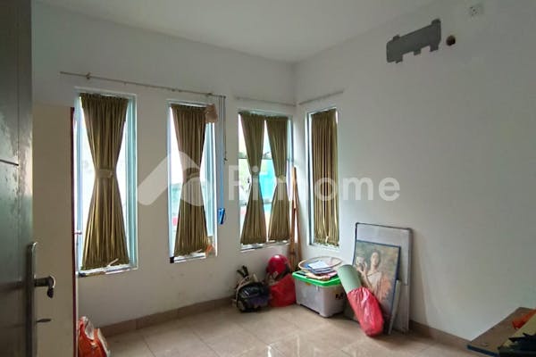 dijual rumah renanta residence  batam di renanta residence - 5