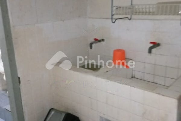 dijual rumah dalam gang di ciateul kota bandung - 4