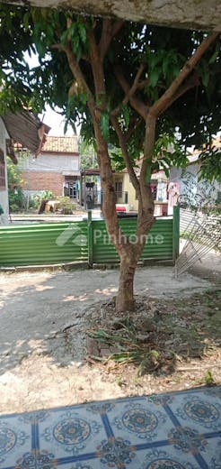 dijual rumah 3kt 200m2 di jalan raya mareleng - 3