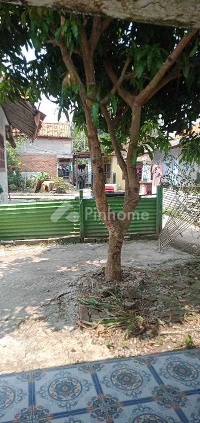 dijual rumah 3kt 200m2 di jalan raya mareleng - 3