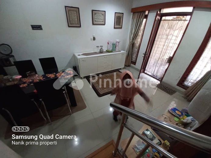 dijual rumah minimalis 2 lantai komplek dekat pemkot di puri cipageran indah 1 - 30