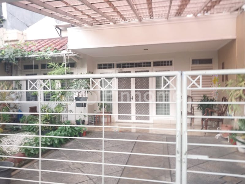 dijual rumah asri dalam perumahan yang nyaman di lebak bulus jakarta selatan - 1