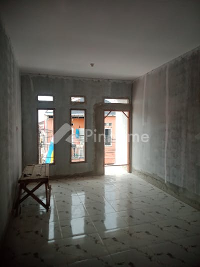 dijual ruko 2 lantai di rawageni depok akses ramai di jl  impres 2 - 5