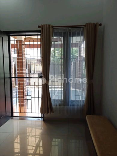 dijual rumah lokasi bagus di taman kopo indah 3  jl raya kopo bihbul  margaasih - 3