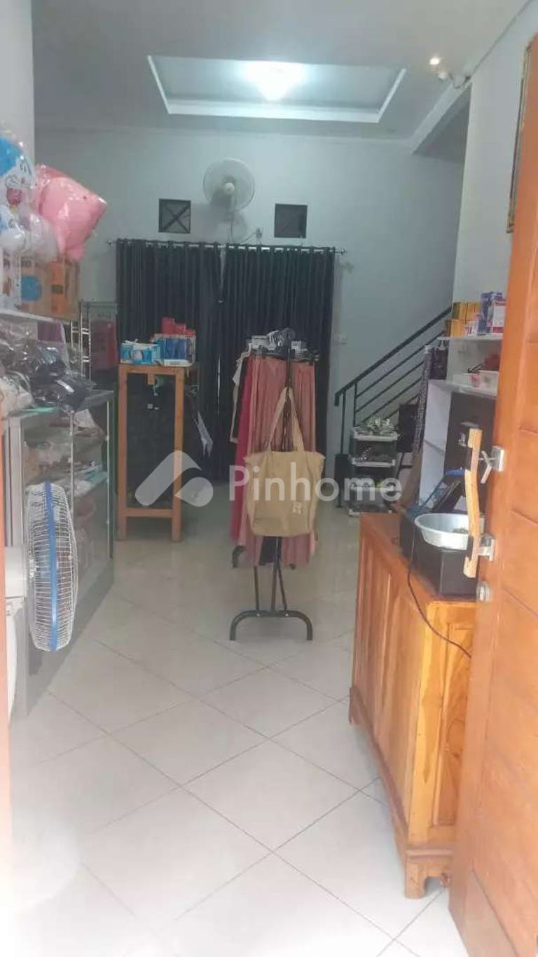 Dijual Rumah 2 Lantai Siap Huni di Jl. Tukad Citarum - Gambar 2