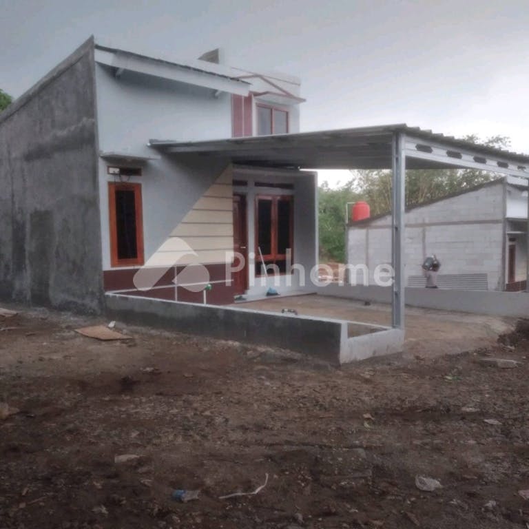 dijual rumah tanpa kendala umur di cilejit - 2