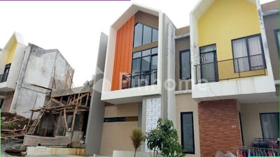 dijual rumah cicilan 2 8jtan modal 5jt desain eropa di katapang bandung dkt borma 8rg38 - 3