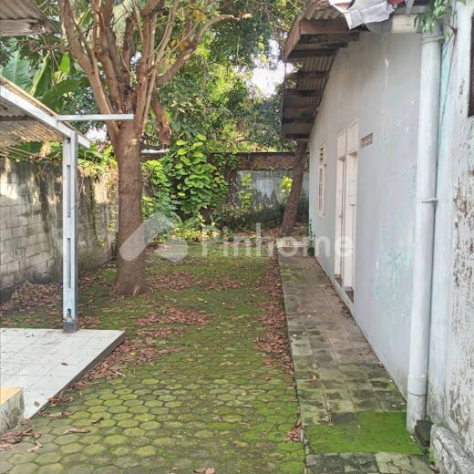 dijual tanah komersial 450m pinggir jalan raya bintara di jl raya bintara - 7