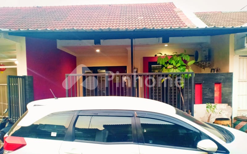 dijual rumah siap pakai dekat fasilitas umum di tambaksari - 2