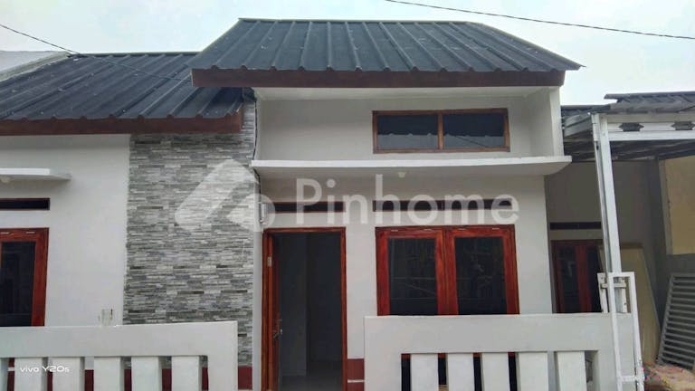 dijual rumah tanpa kendala umur di cilejit - 12