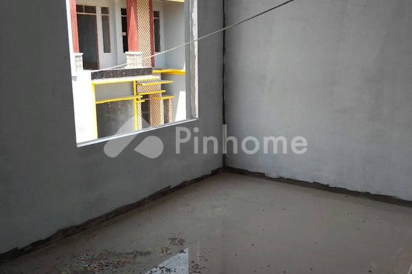 dijual rumah 2lantai mewah strategis di legok - 5