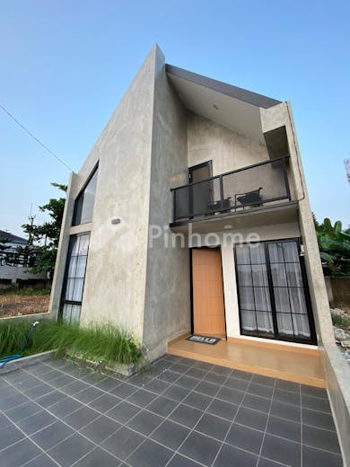 dijual rumah industrial free mezzanine di sawangan - 1