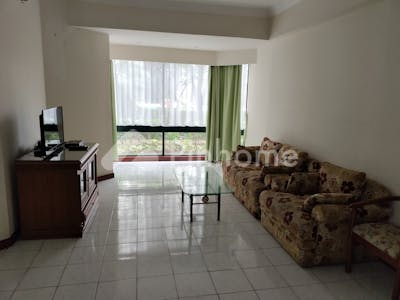 dijual apartemen taman anggrek kondominium full furnished di jual cepat dibawah harga pasaran    3 5 m     kita jual 2 4 m nego sampai jadi - 4