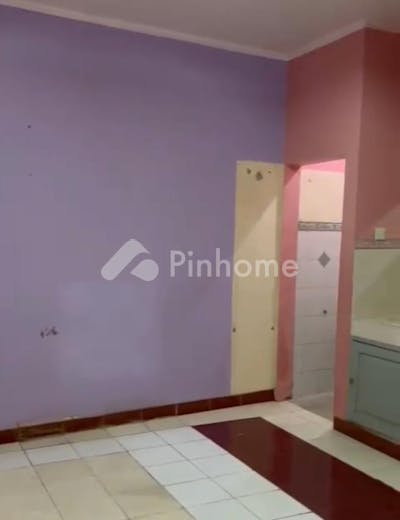 dijual ruko 3 lantai harga terbaik di jl  sa  tirtayasa - 6