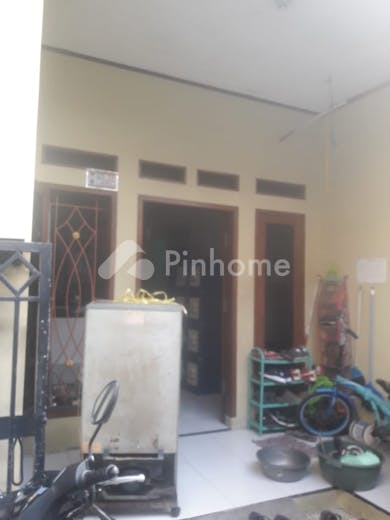 dijual rumah cakung di jln smu - 7