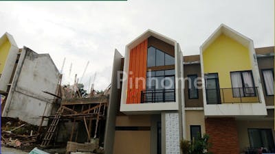 dijual rumah cicilan 2 8jtan modal 5jt desain eropa di katapang bandung dkt borma 8rg38 - 4