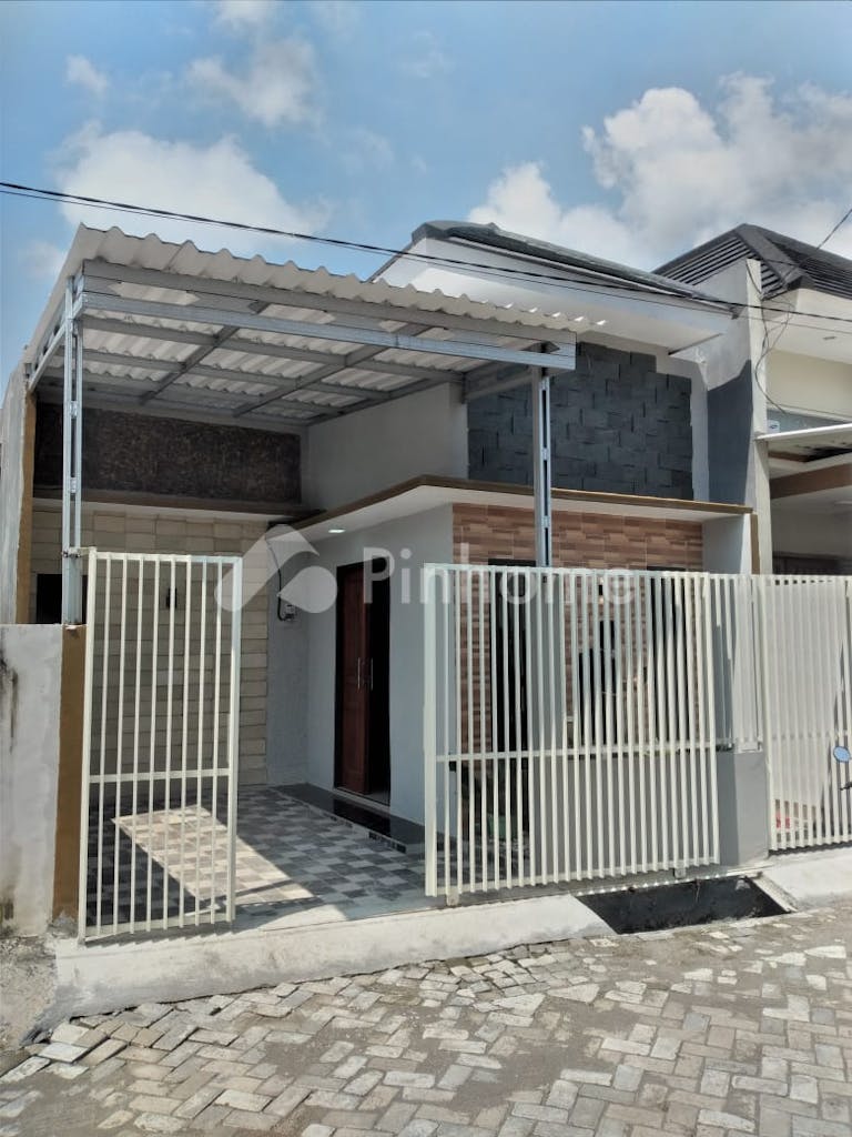 dijual rumah 1 lantai lokasi strategis di jl  raya pakal surabaya - 1