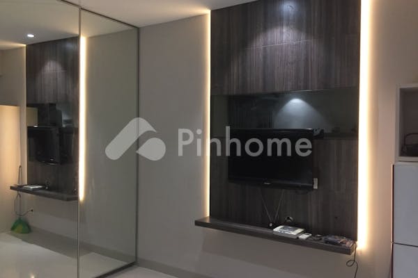 dijual apartemen siap huni dekat mall di apartemen atria residences gading serpong - 3