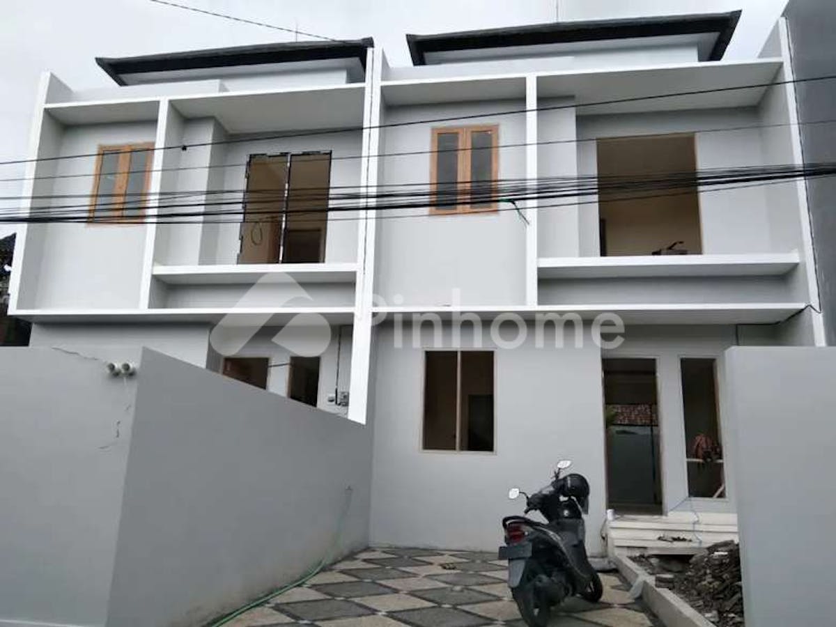 Dijual Rumah Siap Huni Dekat Kebo Iwa di Jl. Gunung Andakasa - Gambar 1