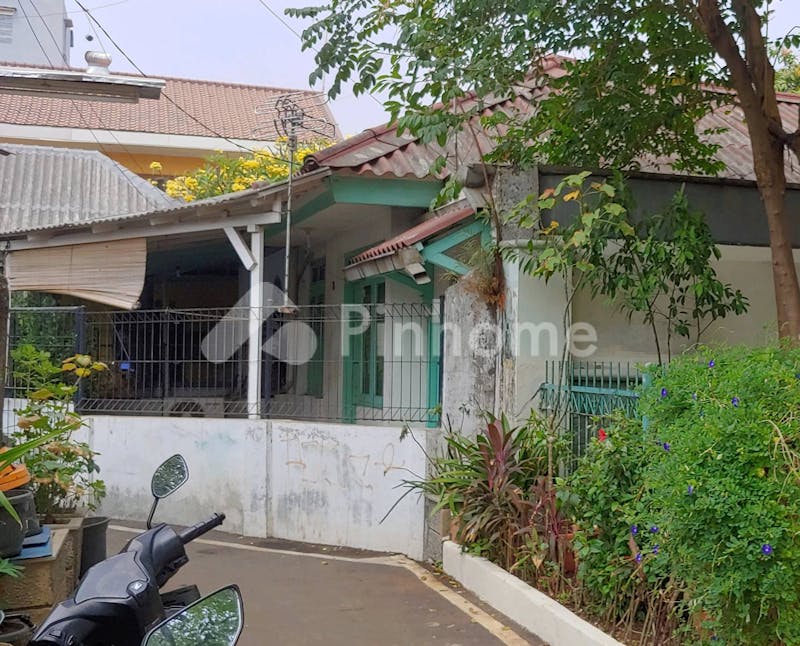 dijual rumah dkt ps senen st senen poncol di kalibaru timur v gg vii no  24c  rt 003   rw 07 - 1