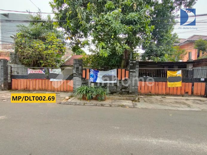 dijual rumah kantor lokasi strategis di jl  h tebet - 1