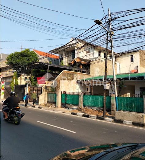 dijual rumah via lelang pinggir jalan raya di utan kayu selatan - 3