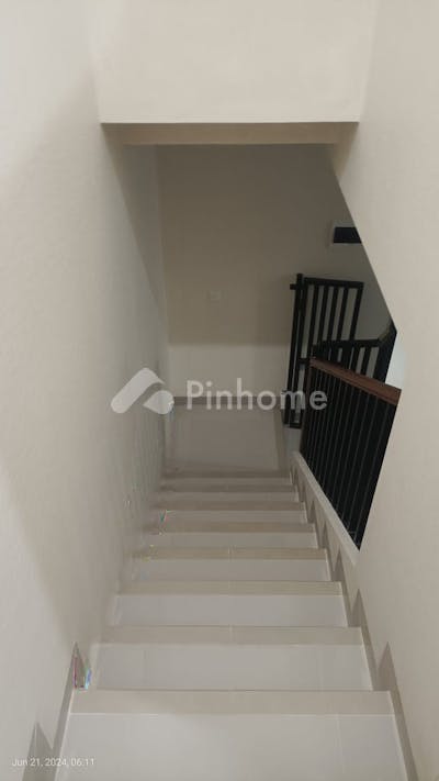 dijual rumah furnished cluster baroni di symphonia gading serpong - 5