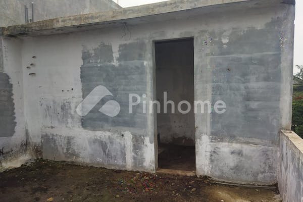 dijual rumah kosong 2 5 tingkat bebas banjir di jalan karya setia - 14