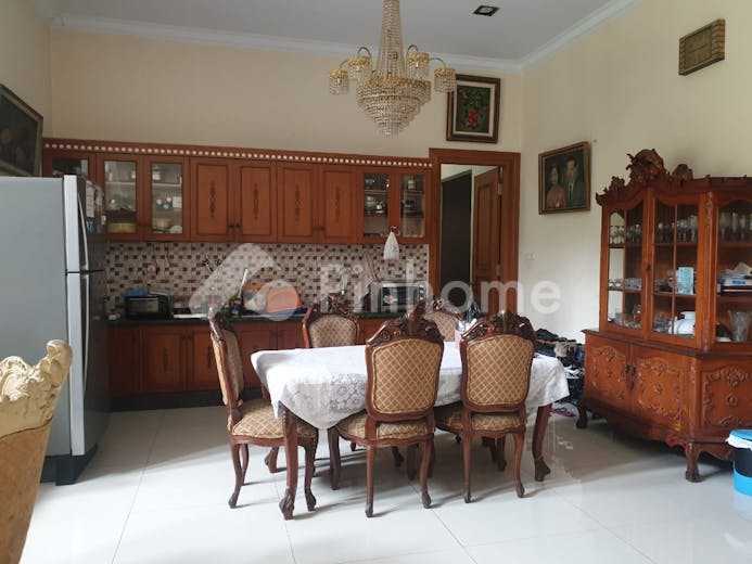 dijual rumah 2lt strategis di pejaten barat - 6