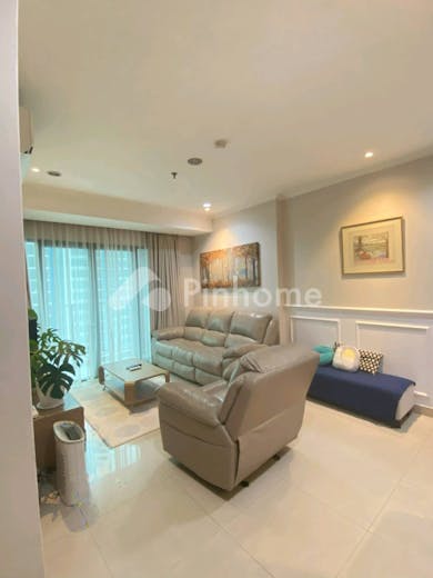 dijual apartemen newly renovated hamptons park apartmen di apartemen hamptons park - 1