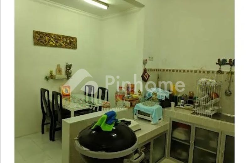 dijual rumah bagus harga istimewa di songgoriti kota batu  di flamboyan - 3