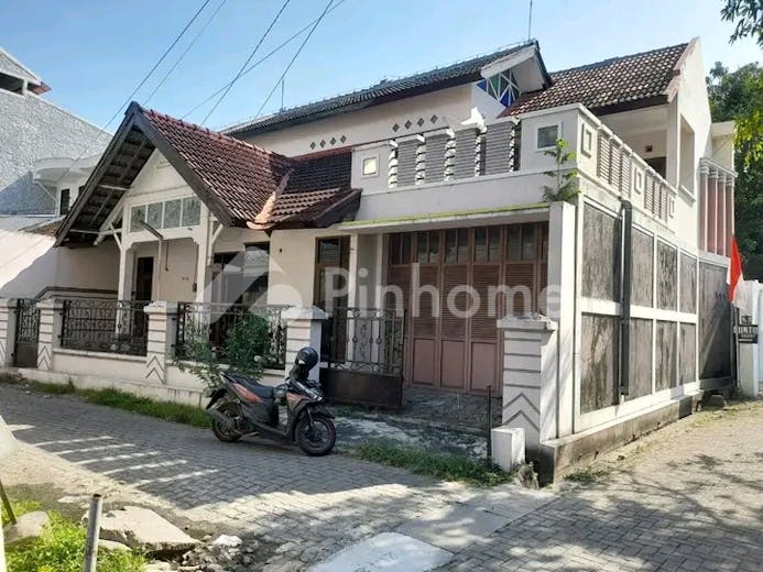 dijual rumah siap pakai dekat tol di jl  gajah barat - 2