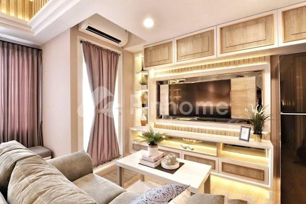 dijual apartemen puncak cbd 2br full furnish di wiyung - 8