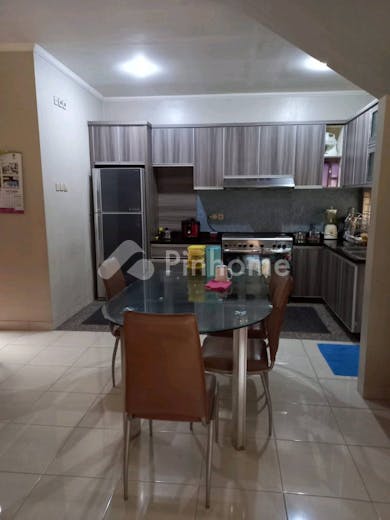 dijual rumah 2 lantai dalam cluster di puri bintaro sektor 9  di puri bintaro - 14