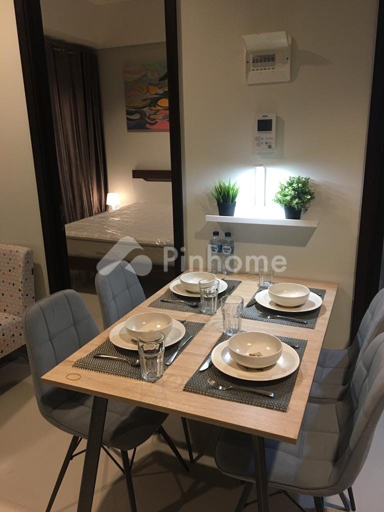Disewakan Apartemen 2Br Siap Huni Dekat RS di Apartemen Puri Mansion Jl. Lingkar Luar Barat - Gambar 2