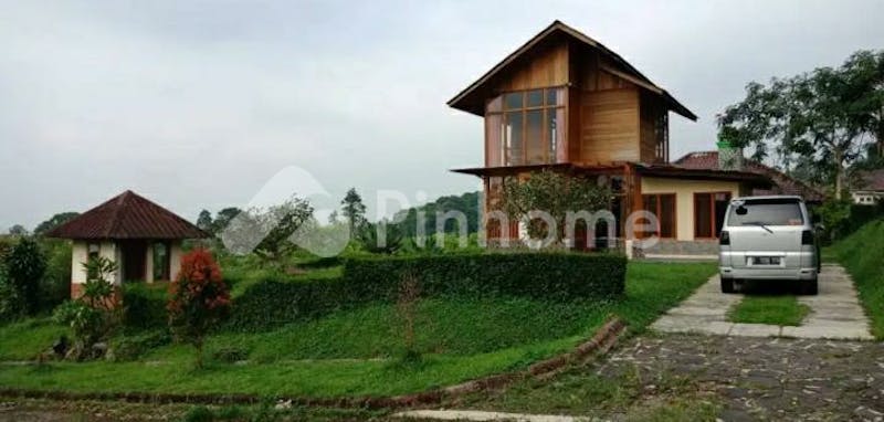 dijual rumah 2 lantai 3kt 434m2 di ciater highland resort - 1