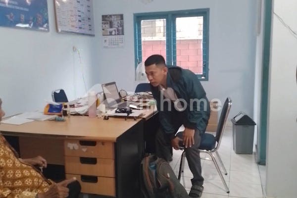 dijual rumah tinggal adem asri tenang aman di jalan tentara pelajar - 4