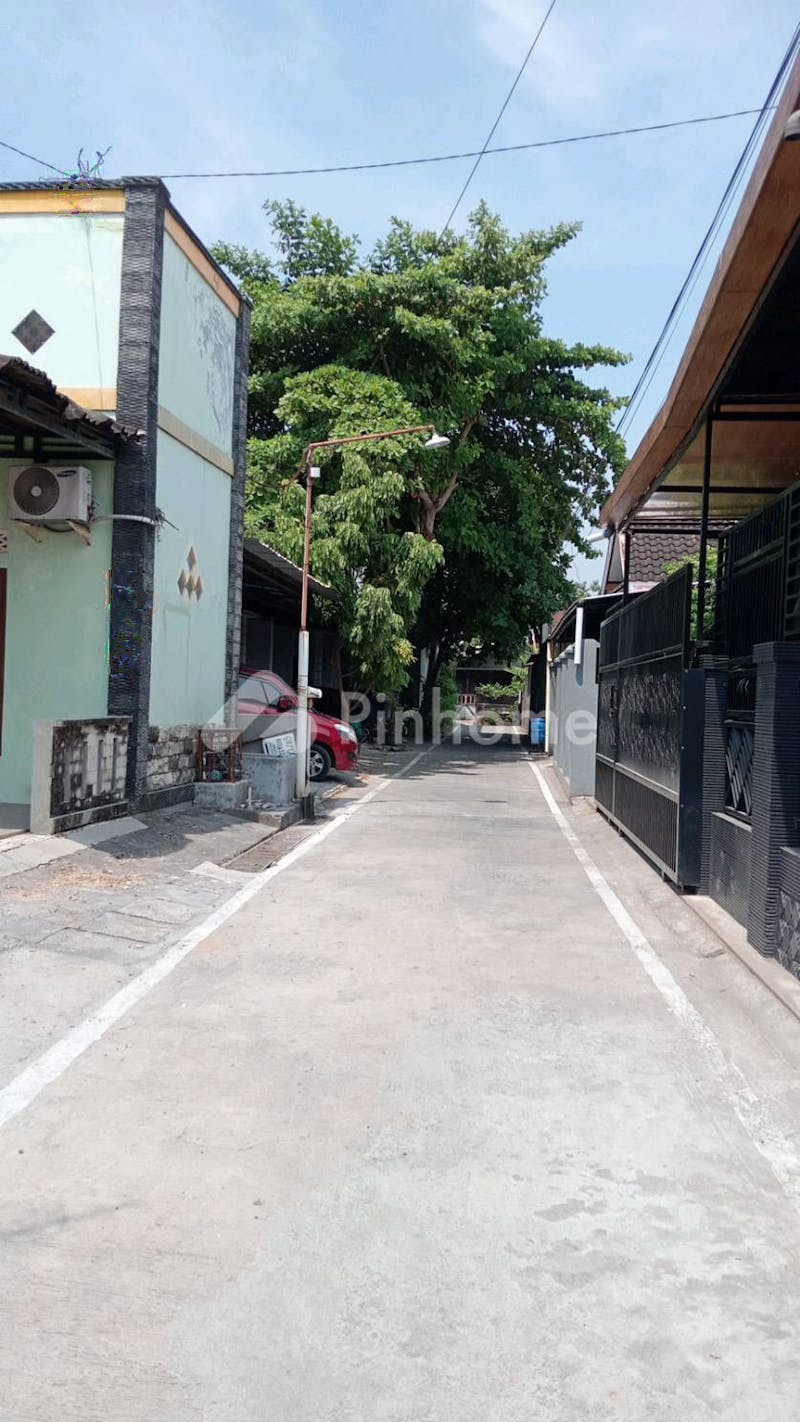 dijual rumah sederhana siap huni 90 di sumber - 1