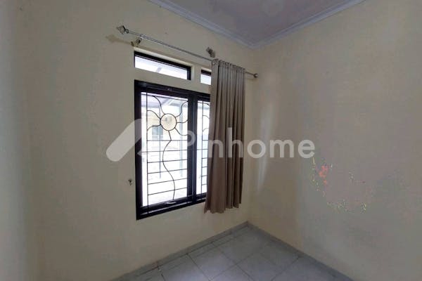 dijual rumah minimalis dalam cluster di pondok aren - 6