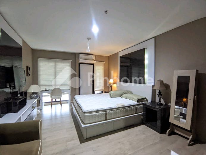 disewakan apartemen studio cantik  luas  murah dan nyaman di tamansari semanggi - 10